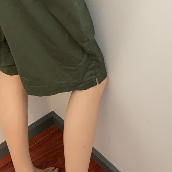 Old Navy Green Everyday Short High Rise Shorts - Picture 6 of 7